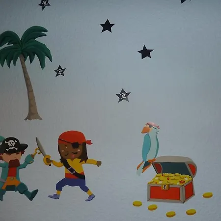 Ruegenherz Piratenhaus 아파트 *